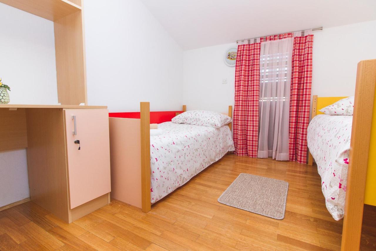 Apartment Andrijana *